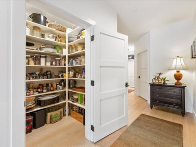 525 SE Marion St, Unit #2, Portland, OR