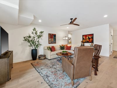 525 SE Marion St, Unit #2, Portland, OR