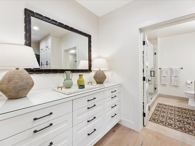 Primary Ensuite Dressing Area