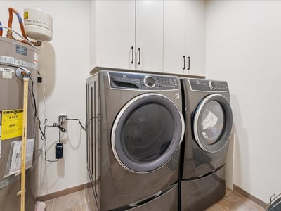 525 SE Marion St, Unit #2, Portland, OR