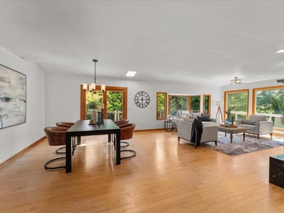 9150 SW Salmon St, Portland, OR