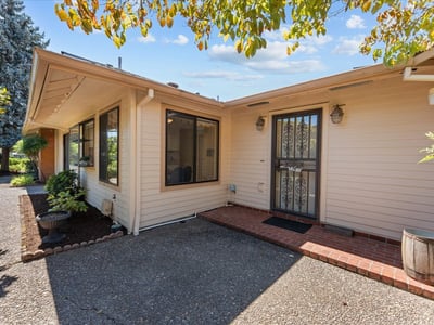 15920 SW Greens Way, Tigard, OR