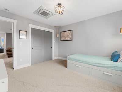 13950 S John Wayne Lane, Mulino, OR