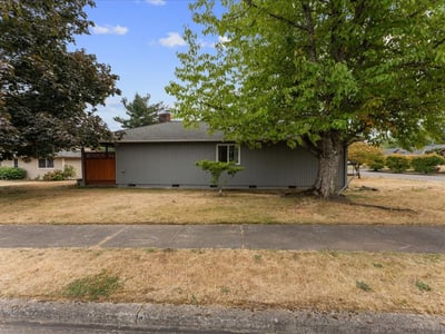 1812 SE 18th Pl, Troutdale, OR