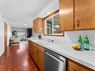 10860 NE Oregon Street, Portland, OR