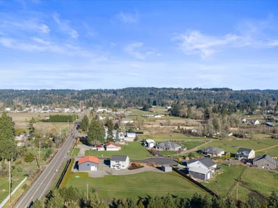 13920 S Lucia Lane, Mulino, OR