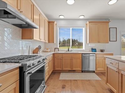 13920 S Lucia Lane, Mulino, OR