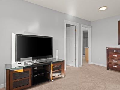 13920 S Lucia Lane, Mulino, OR