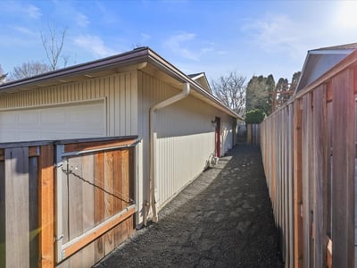 11920 SW Murphy Ln, Beaverton, OR