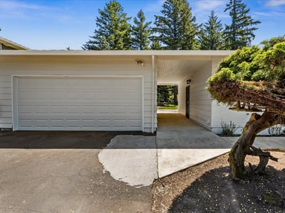 10100 SE Walnut Drive, Happy Valley, OR