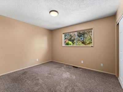 10100 SE Walnut Drive, Happy Valley, OR