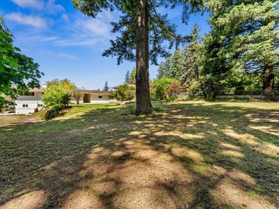 10100 SE Walnut Drive, Happy Valley, OR