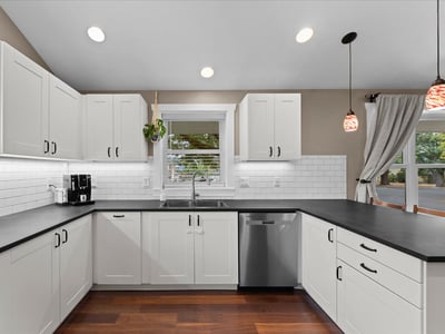 16366 Front Ave, Oregon City, OR