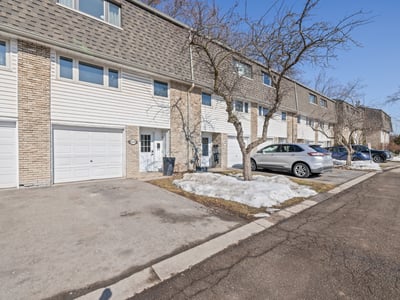 1270 Gainsborough Dr, 9, Oakville, ON