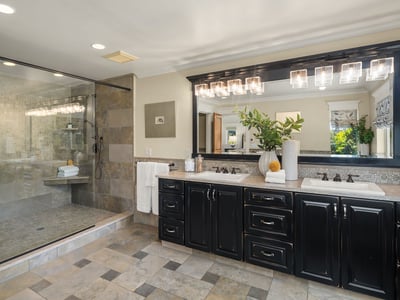 8617 NE 20th Street, Clyde Hill, WA