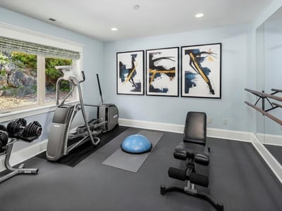 8617 NE 20th Street, Clyde Hill, WA