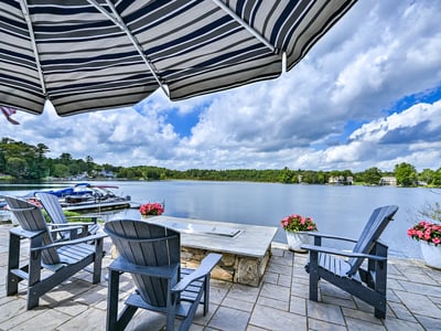 15 Bates Grove Rd, Webster, MA