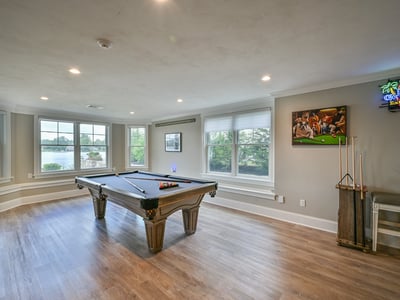 15 Bates Grove Rd, Webster, MA