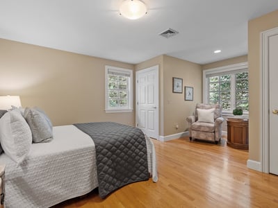 20 Hillery Road, Leominster, MA