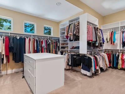 9717 Winter Palace Dr, Las Vegas, NV