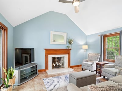 4 Lawson Farm Road, Londonderry, NH