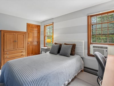 4 Lawson Farm Road, Londonderry, NH