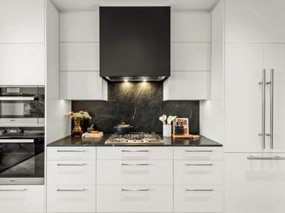 1 strathgowan avenue, Suite 710, Toronto, ON