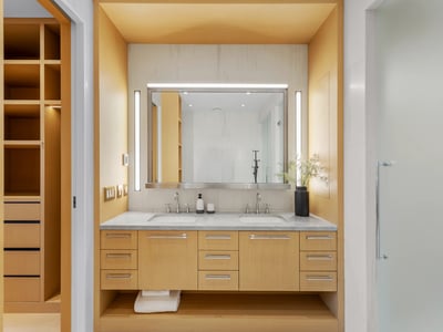 1 strathgowan avenue, Suite 710, Toronto, ON