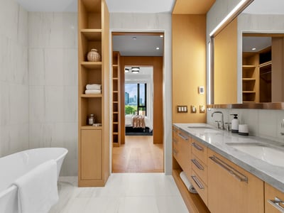 1 strathgowan avenue, Suite 710, Toronto, ON