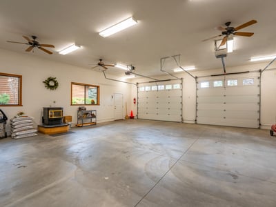 17325 Nicklaus Court, Weed, CA