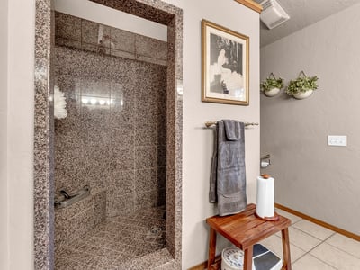 17325 Nicklaus Court, Weed, CA