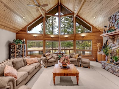 17325 Nicklaus Court, Weed, CA