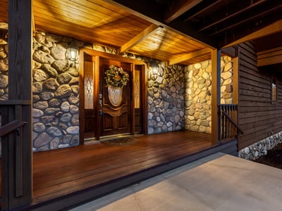 17325 Nicklaus Court, Weed, CA