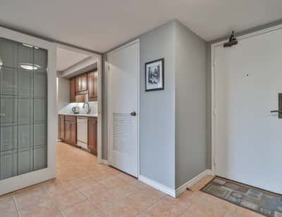 1300 Bloor Street #404, Mississauga, ON