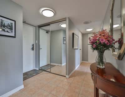 1300 Bloor Street #404, Mississauga, ON