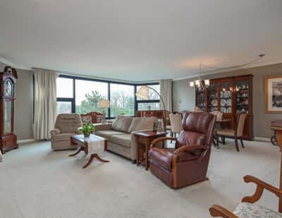 1300 Bloor Street #404, Mississauga, ON