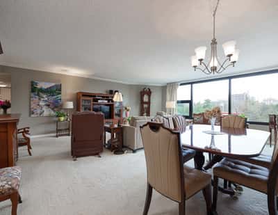 1300 Bloor Street #404, Mississauga, ON