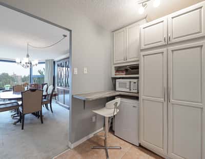 1300 Bloor Street #404, Mississauga, ON