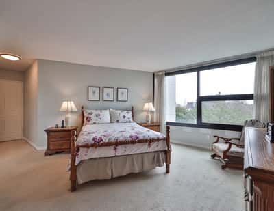 1300 Bloor Street #404, Mississauga, ON