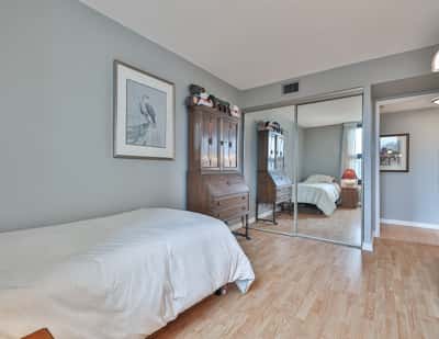 1300 Bloor Street #404, Mississauga, ON