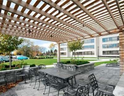 1300 Bloor Street #404, Mississauga, ON