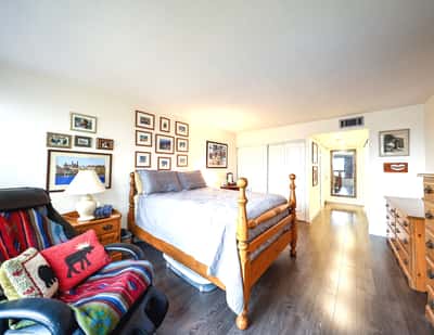 1300 Bloor Street #907, Mississauga, ON