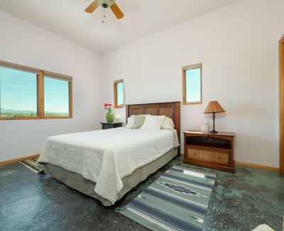 152 Turquoise Trail Ct, Santa Fe, NM