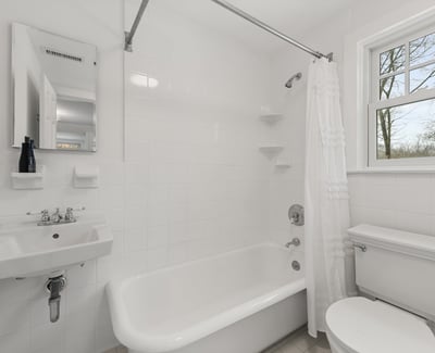 530 Round Hill Road, Greenwich, CT
