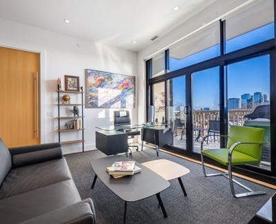 1 Strathgowan Ave suite 710, Toronto, ON