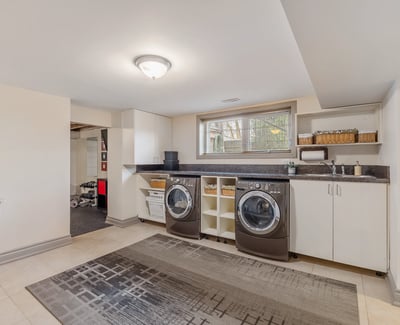 31 Ashwood Crescent, Toronto, ON