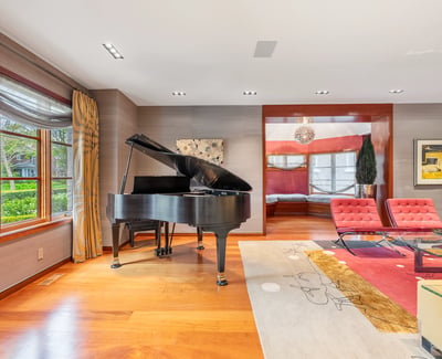 24 Glenview Ave, Toronto, ON