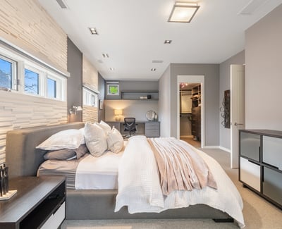 24 Glenview Ave, Toronto, ON