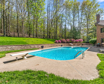 609 Lincoln Road, Bradford Woods, PA