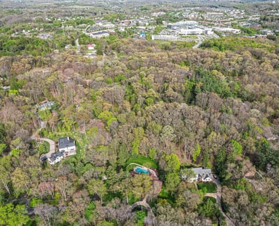 609 Lincoln Road, Bradford Woods, PA